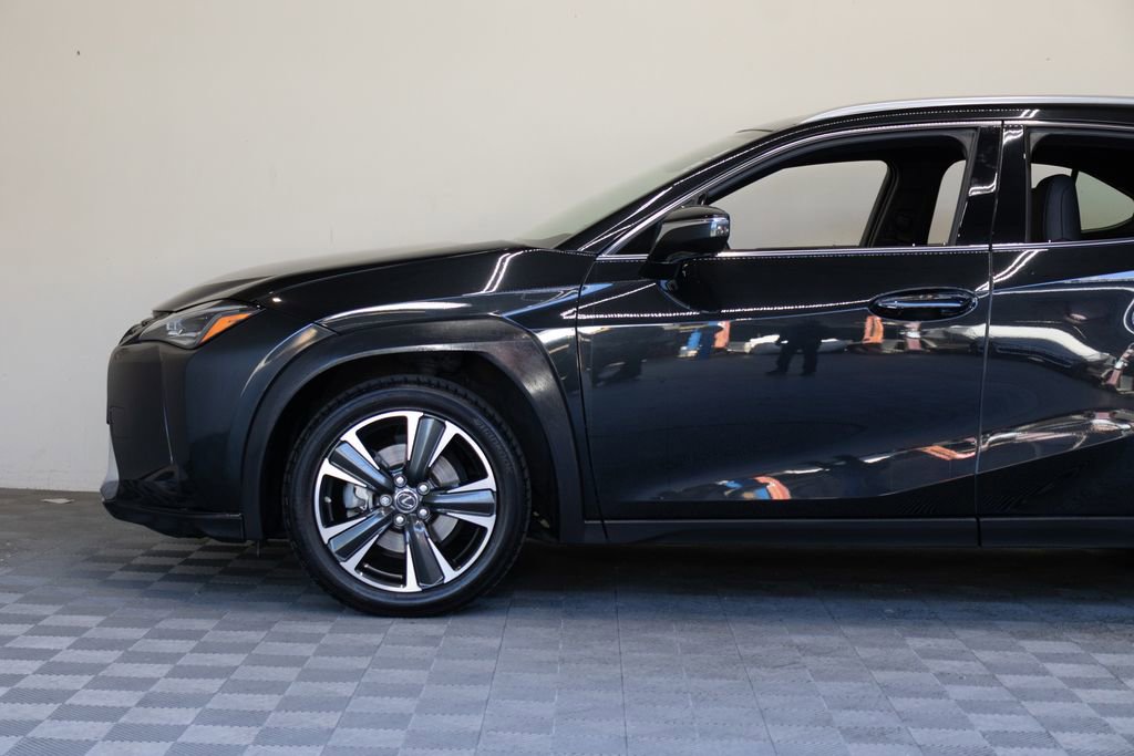 Used 2020 Lexus UX 200 w/ Premium Package FWD image 8