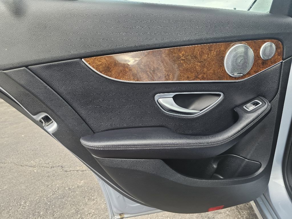 Used 2018 Mercedes-Benz C 300 4MATIC Sedan image 39