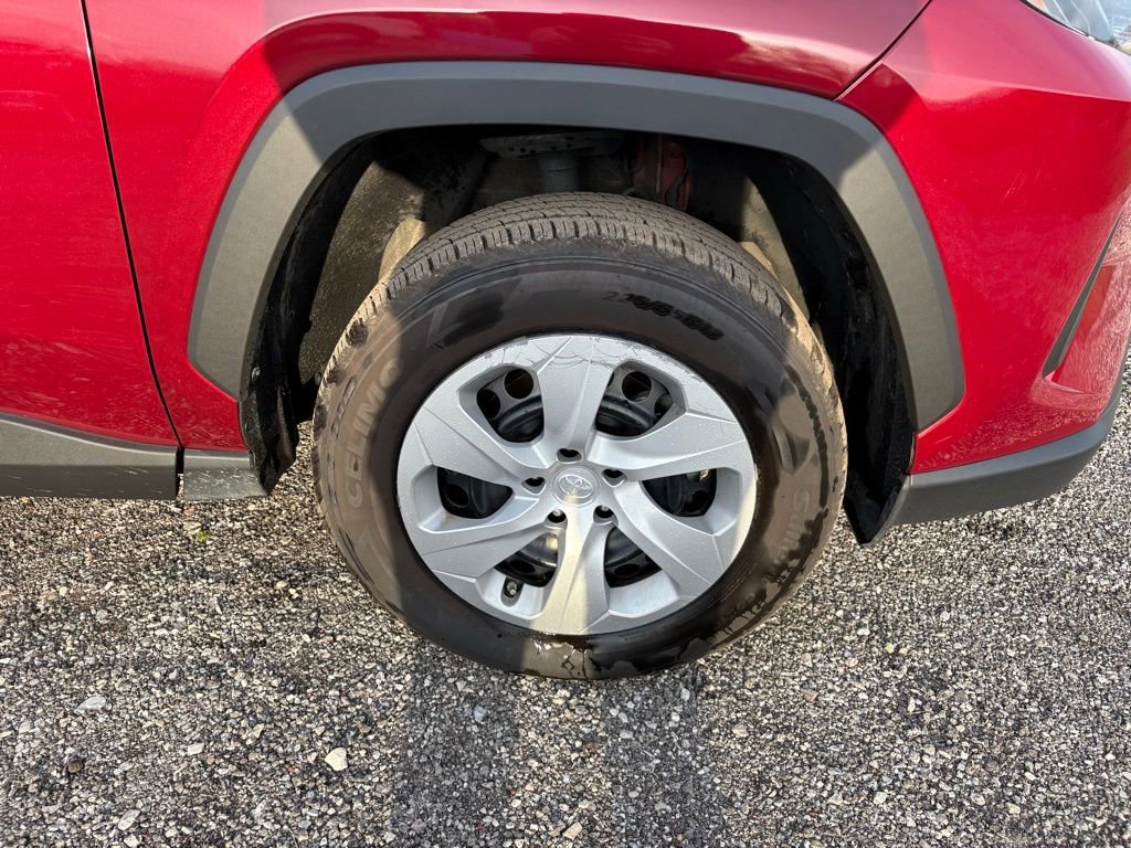 Used 2024 Toyota RAV4 LE image 18