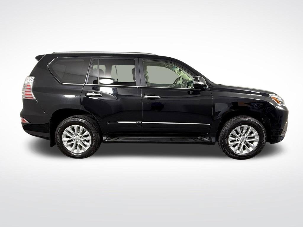 Used 2017 Lexus GX 460 Premium w/ Premium Package AWD/4WD image 2