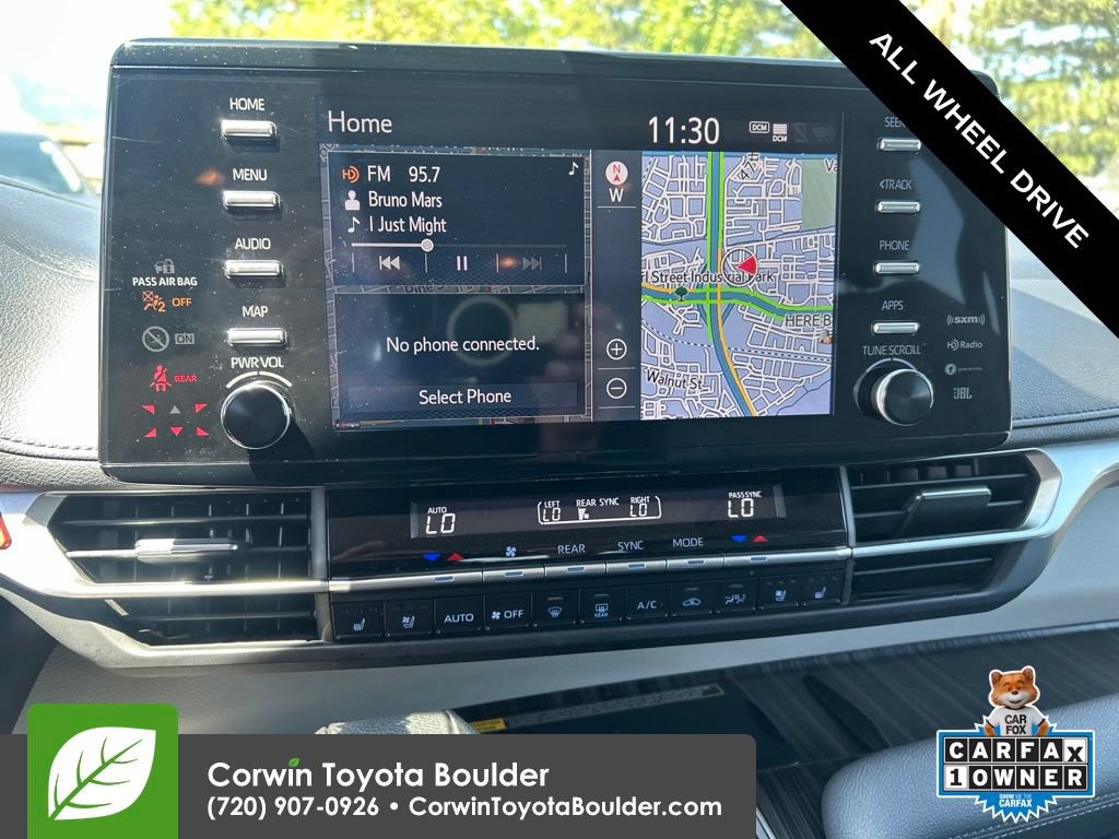 Used 2024 Toyota Sienna Limited AWD/4WD image 31