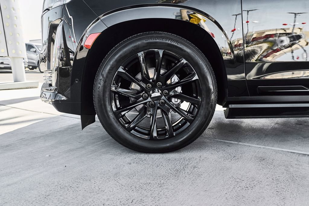Used 2021 Cadillac Escalade ESV Sport Platinum w/ LPO, ONYX Package AWD/4WD image 3