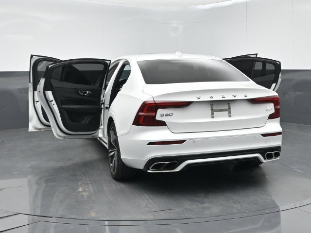 Used 2021 Volvo S60 T8 R-Design Expression w/ Premium Package AWD/4WD image 67