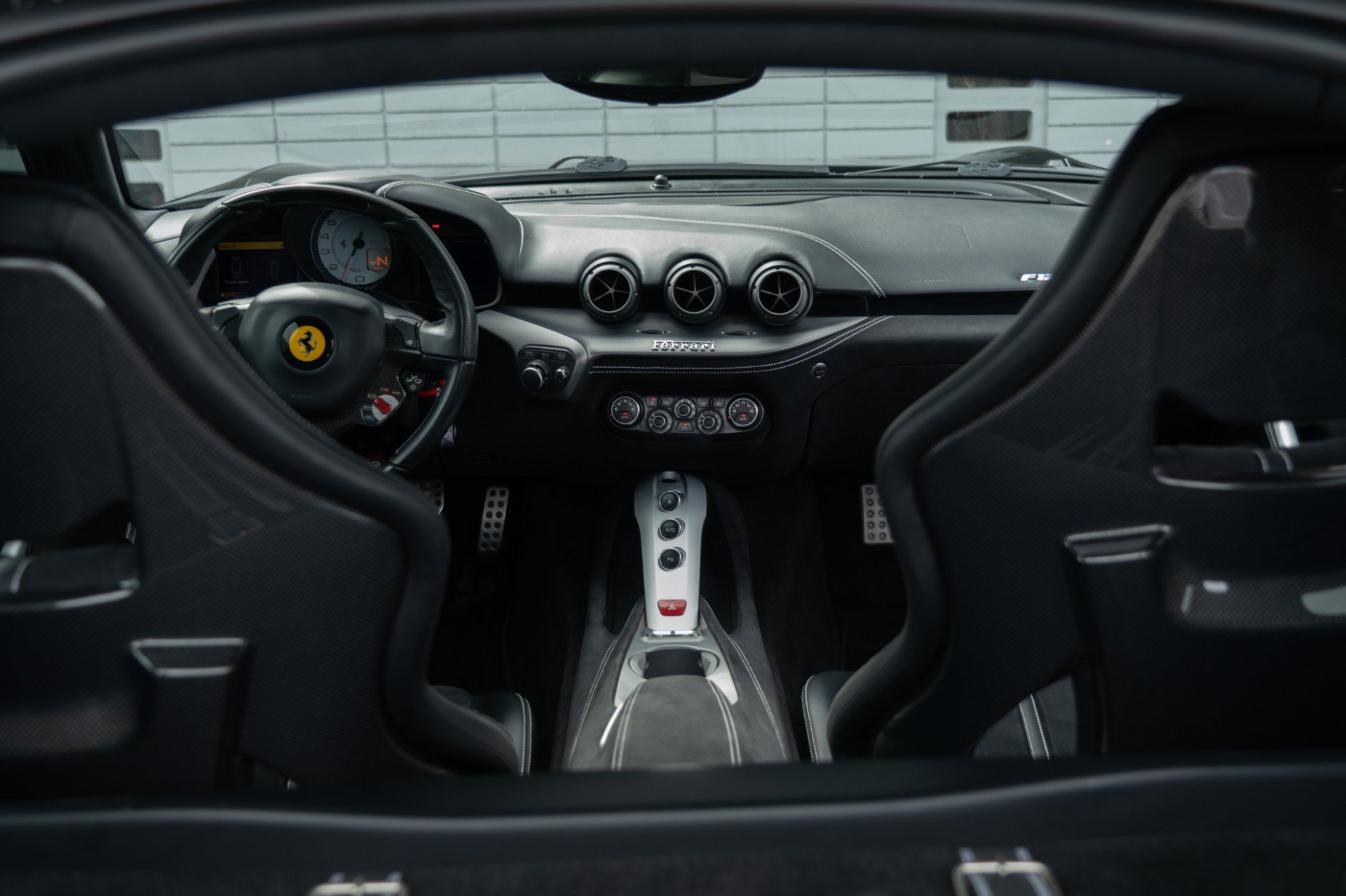 Used 2014 Ferrari F12 Berlinetta RWD image 5