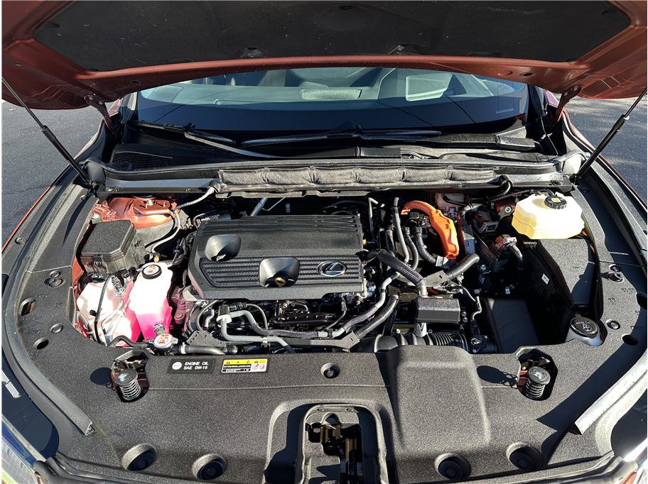 Used 2023 Lexus RX 350h image 28