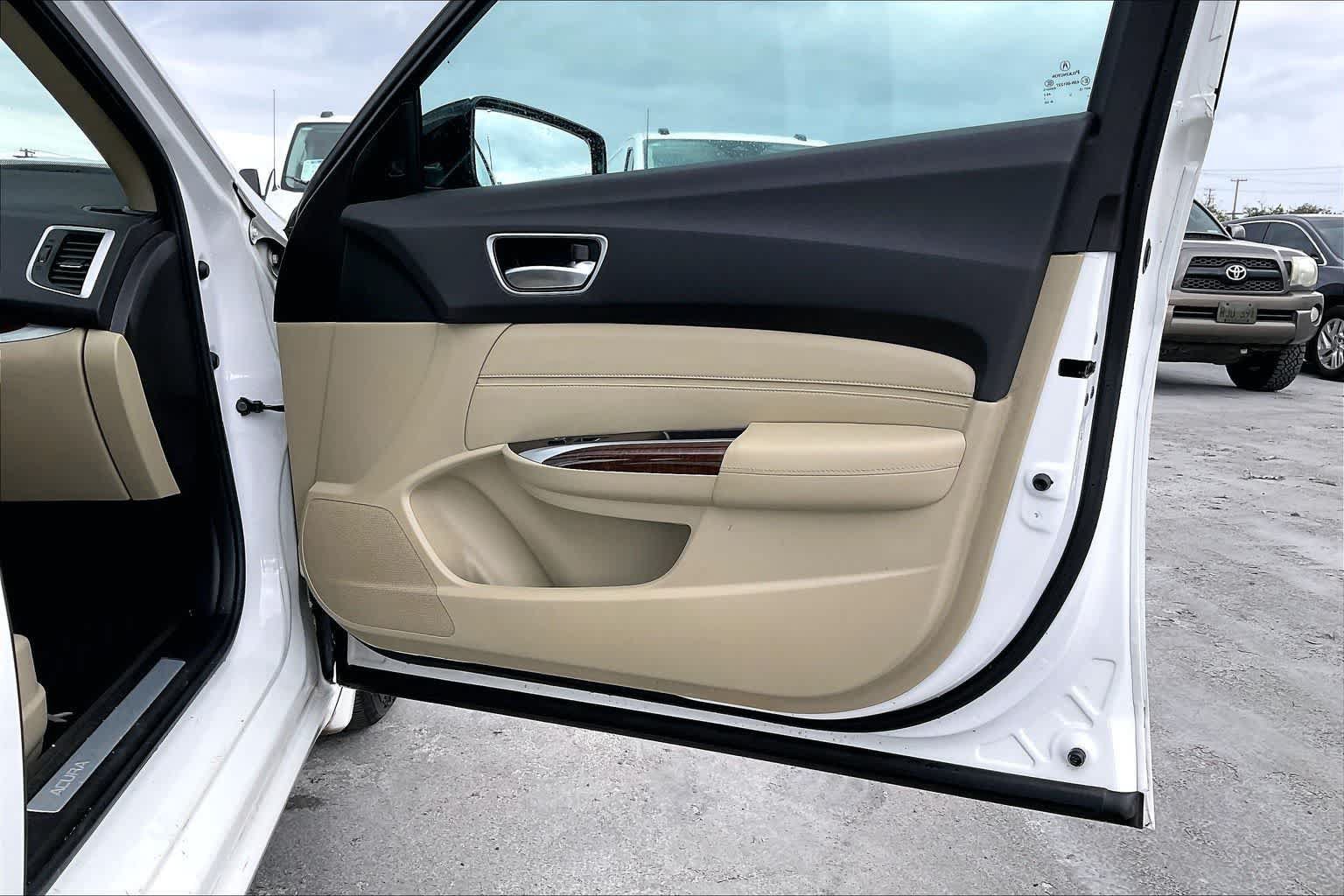 Used 2019 Acura TLX w/ Technology Package FWD image 28