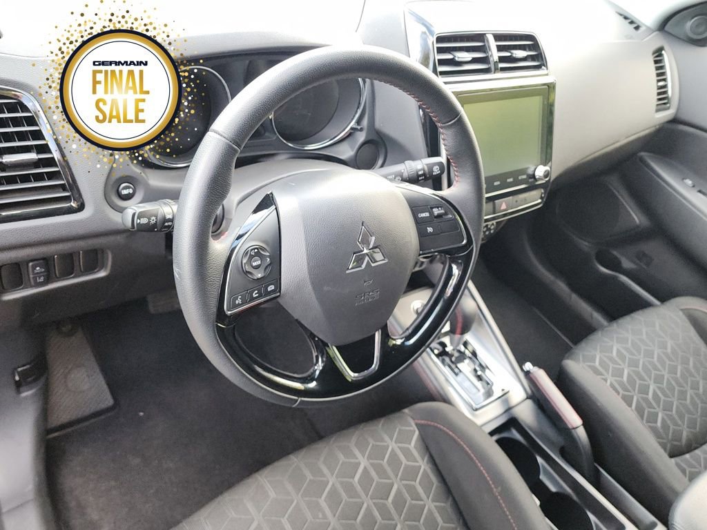 Used 2025 Mitsubishi Outlander Sport LE image 16