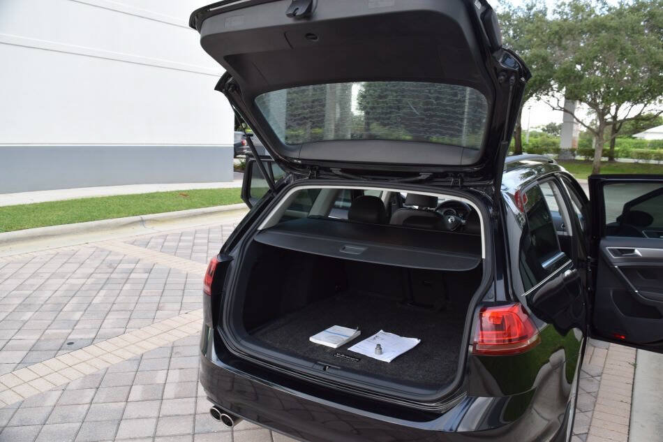 Used 2015 Volkswagen Golf TDI S FWD image 74