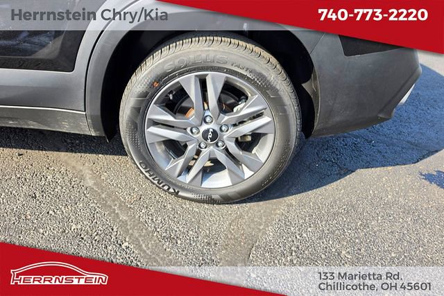 Used 2023 Kia Seltos S w/ Navigation Package AWD/4WD image 23