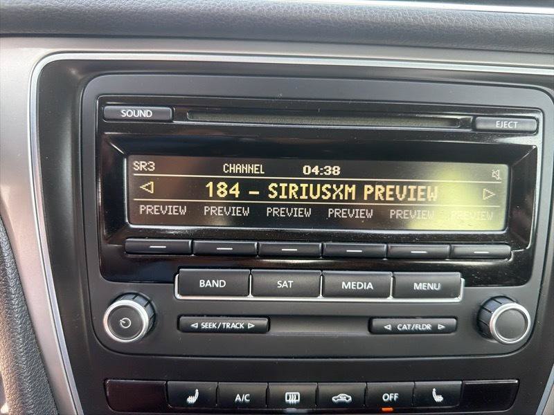 Used 2014 Volkswagen Passat 1.8T Wolfsburg Edition FWD image 33