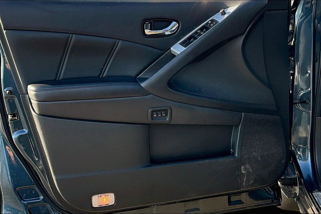 Used 2014 Nissan Murano SL AWD/4WD image 18