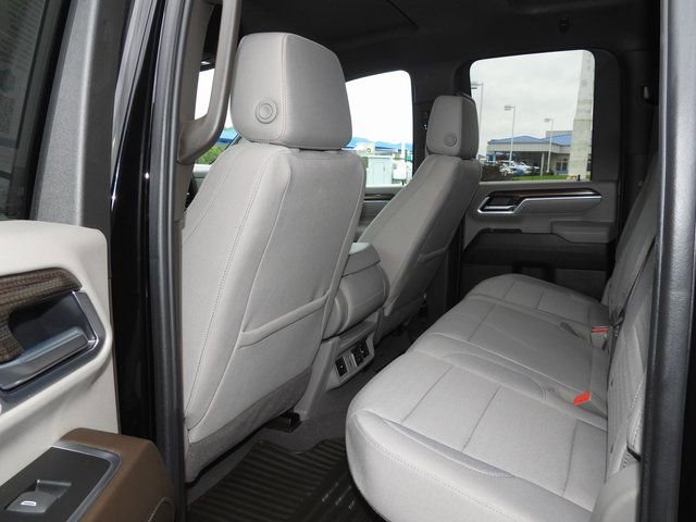 Used 2025 Chevrolet Silverado 2500 LT image 43
