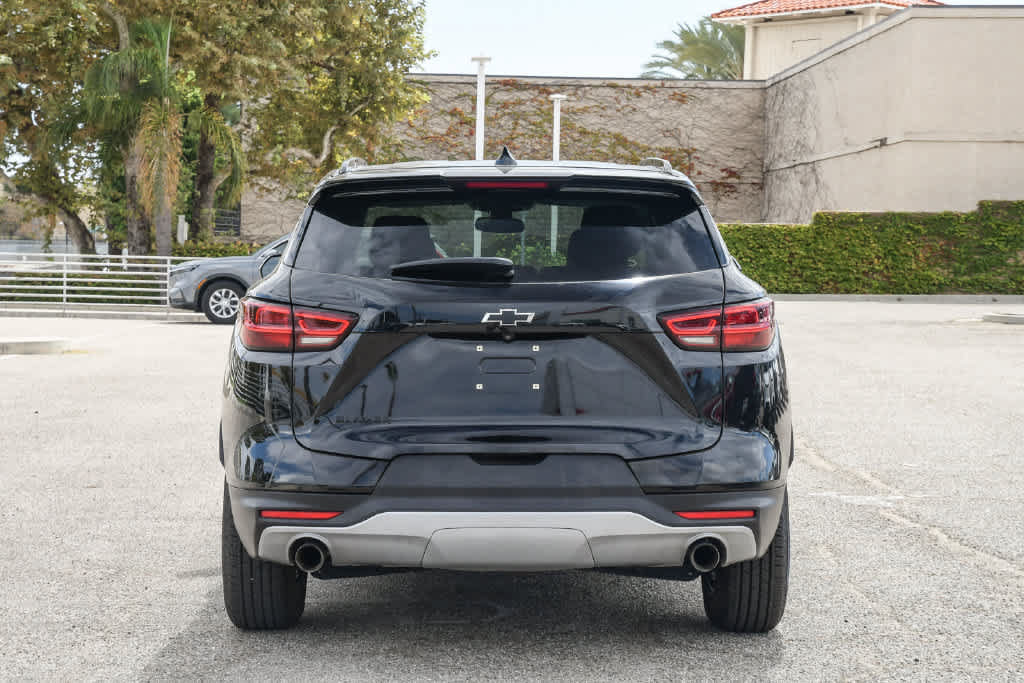 Used 2023 Chevrolet Blazer LT w/ Convenience Package FWD image 9
