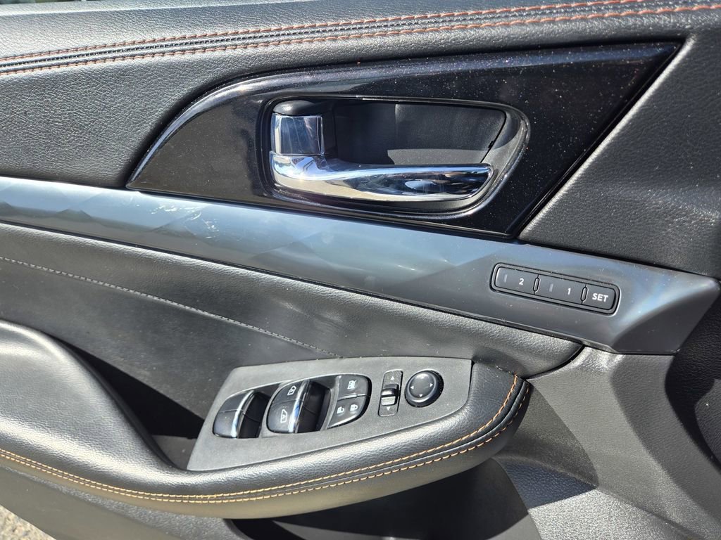 Used 2020 Nissan Maxima SR w/ Sport Mat Group FWD image 27