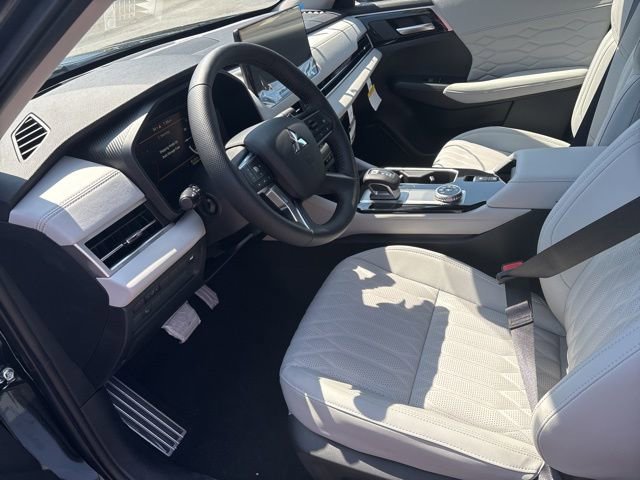 New 2025 Mitsubishi Outlander SEL AWD/4WD image 12