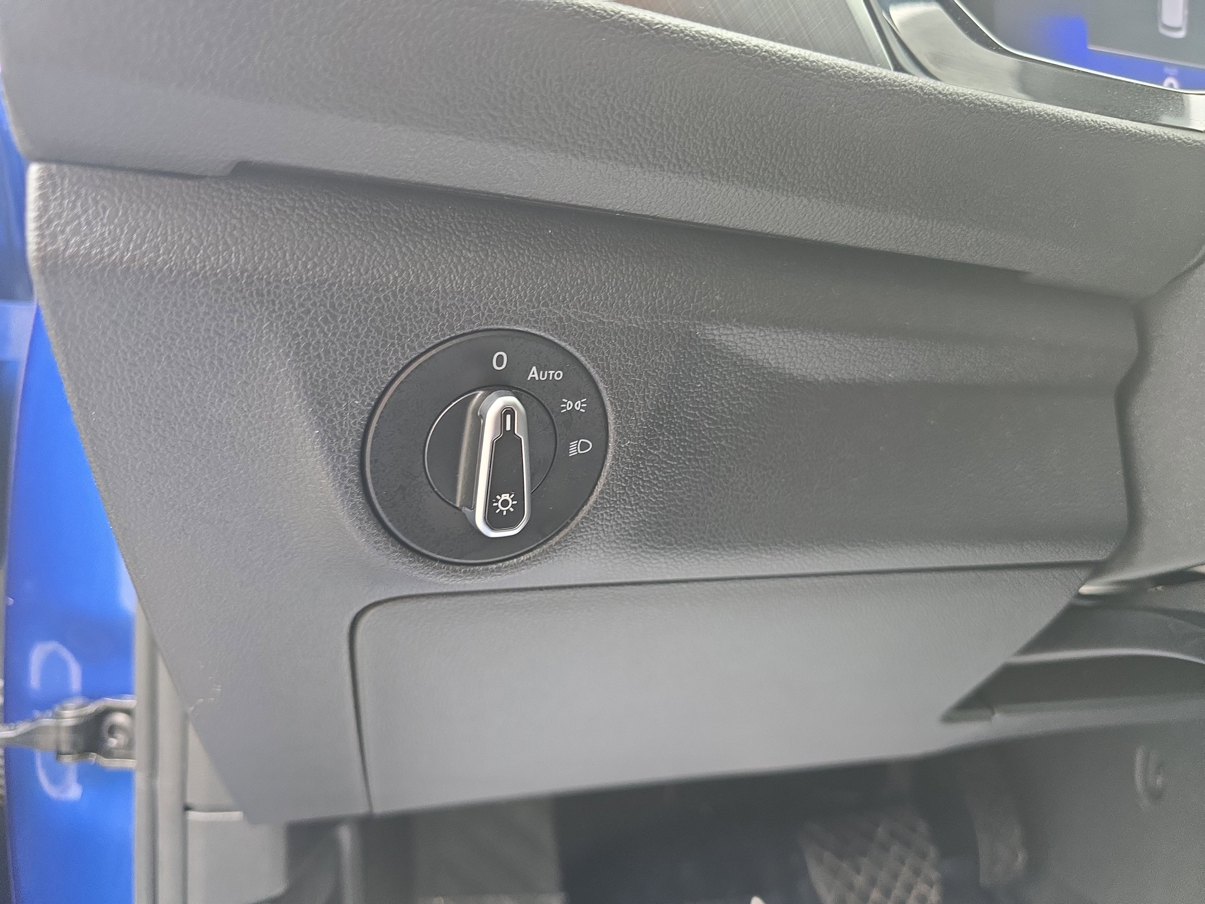 Used 2022 Volkswagen Jetta SE FWD image 18