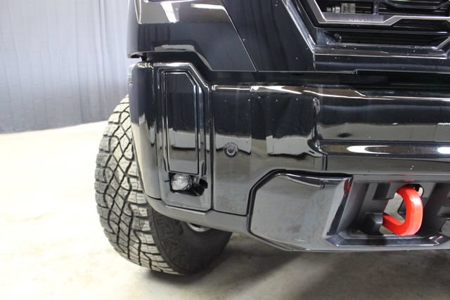 Used 2025 GMC Sierra 2500 AT4X AWD/4WD image 6