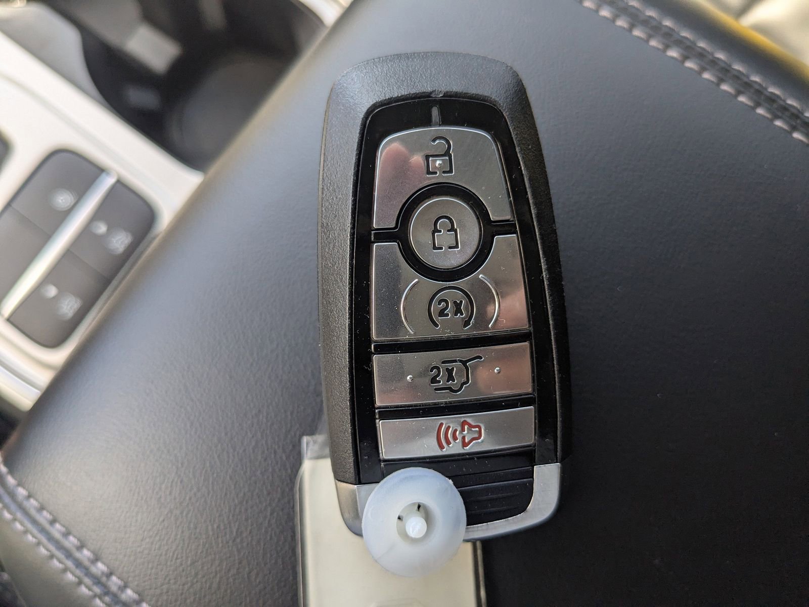 Used 2023 Ford Explorer XLT w/ Equipment Group 202A image 34