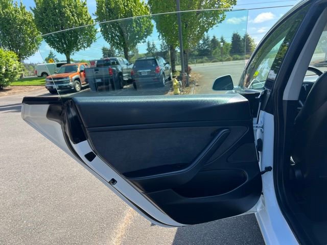 Used 2019 Tesla Model 3 Long Range AWD/4WD image 11