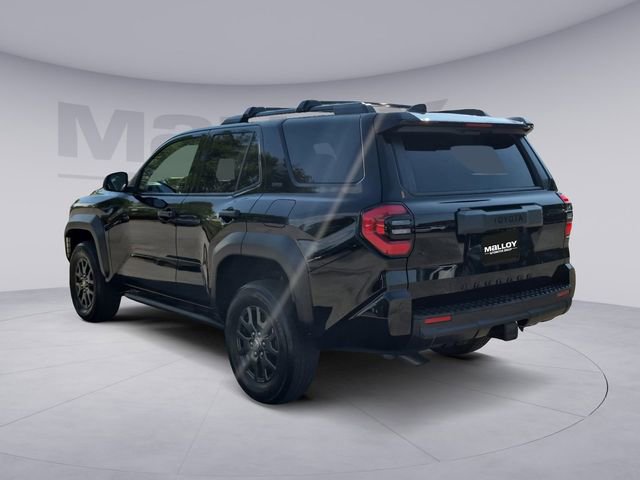 Used 2025 Toyota 4Runner SR5 AWD/4WD image 3