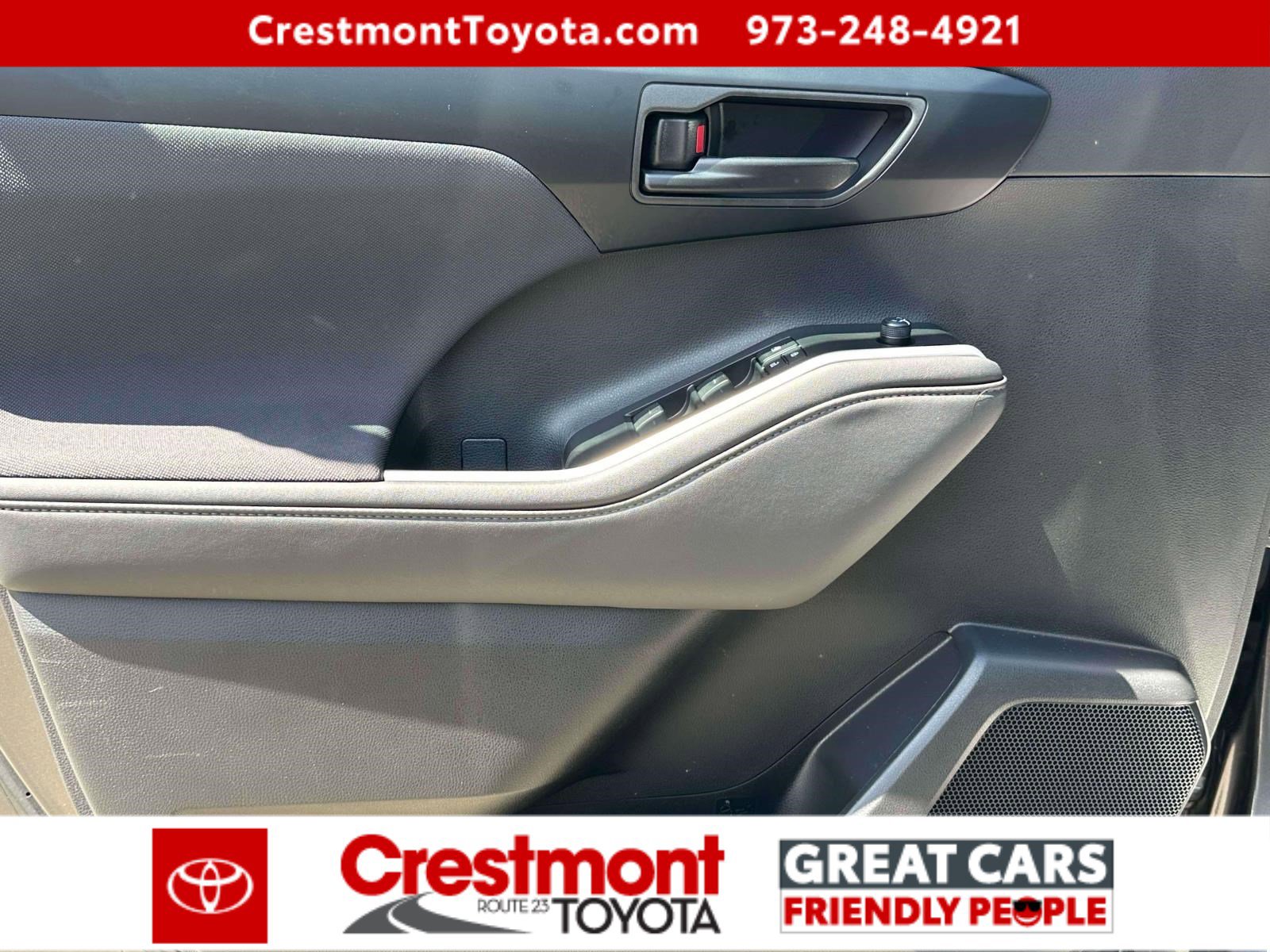 Certified 2025 Toyota Highlander LE AWD/4WD image 16