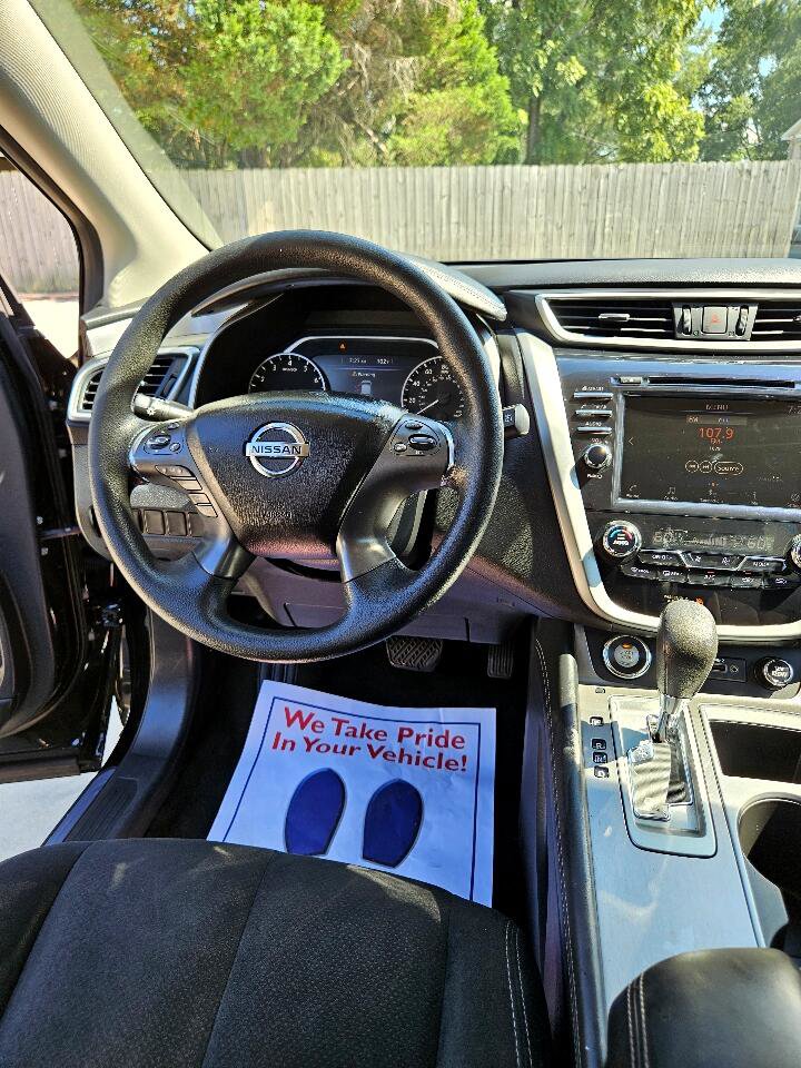 Used 2019 Nissan Murano S image 25