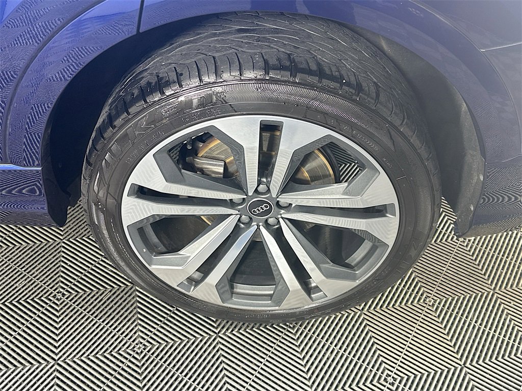 Used 2021 Audi Q8 Premium Plus w/ Premium Plus Package image 33