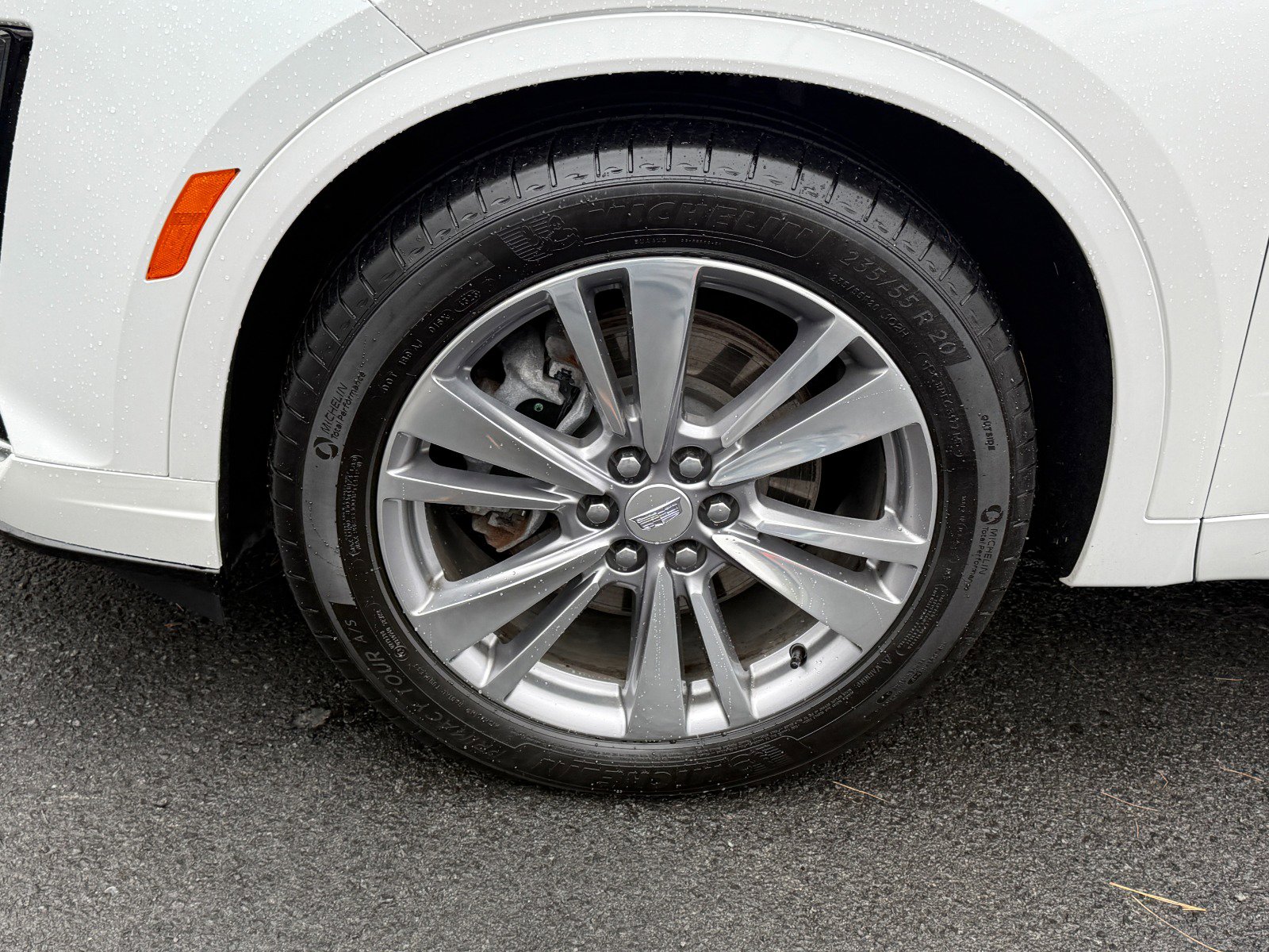 Used 2024 Cadillac XT6 Premium Luxury image 9