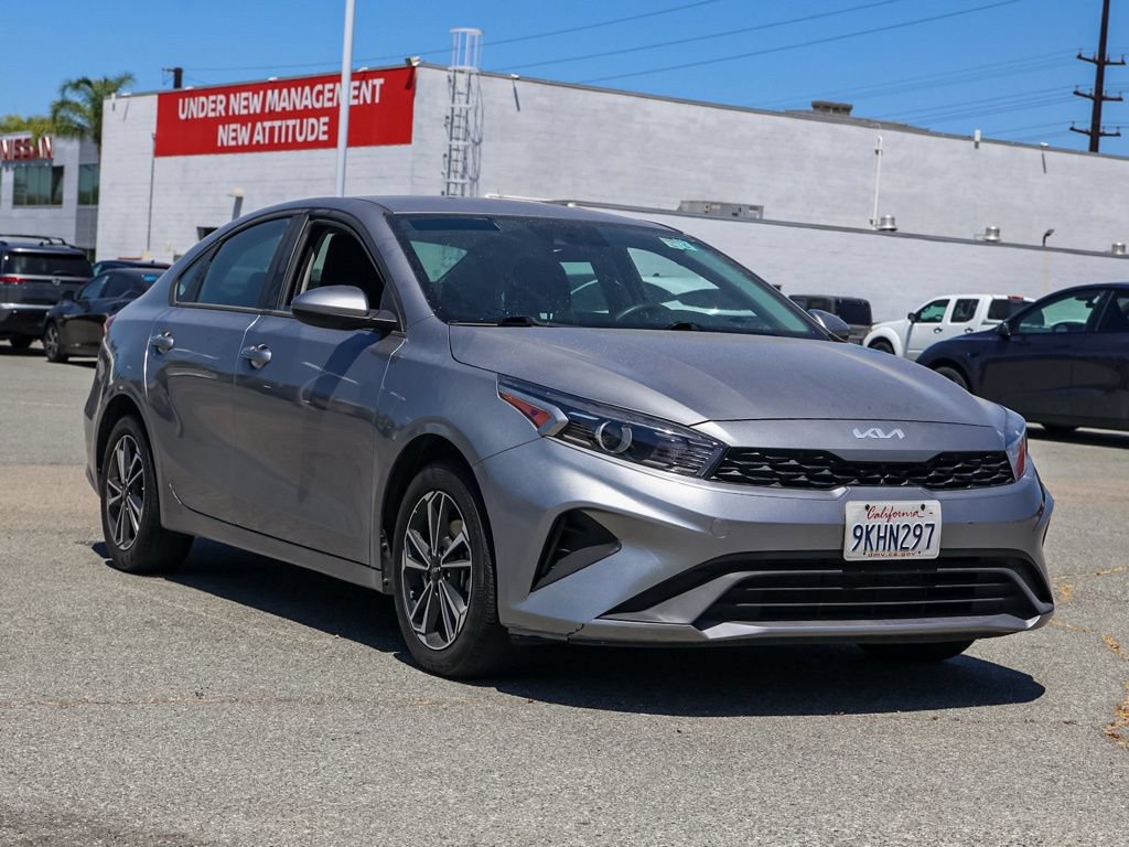 Used 2024 Kia Forte LXS FWD image 2