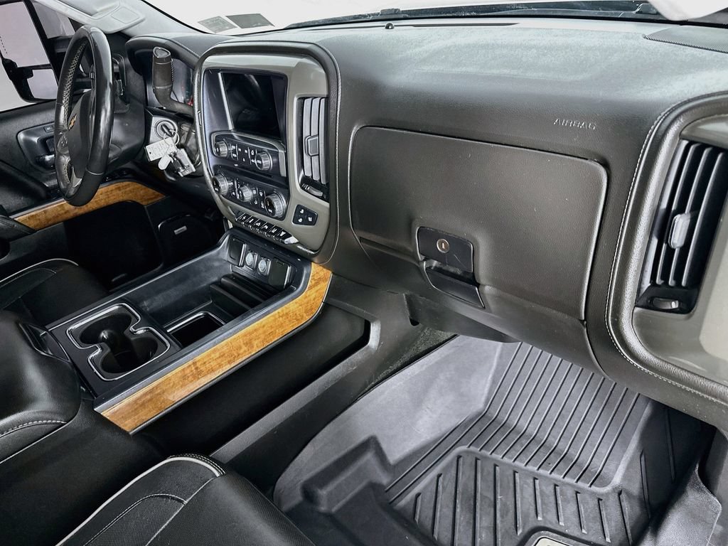Used 2018 Chevrolet Silverado 2500 High Country w/ Duramax Plus Package AWD/4WD image 30