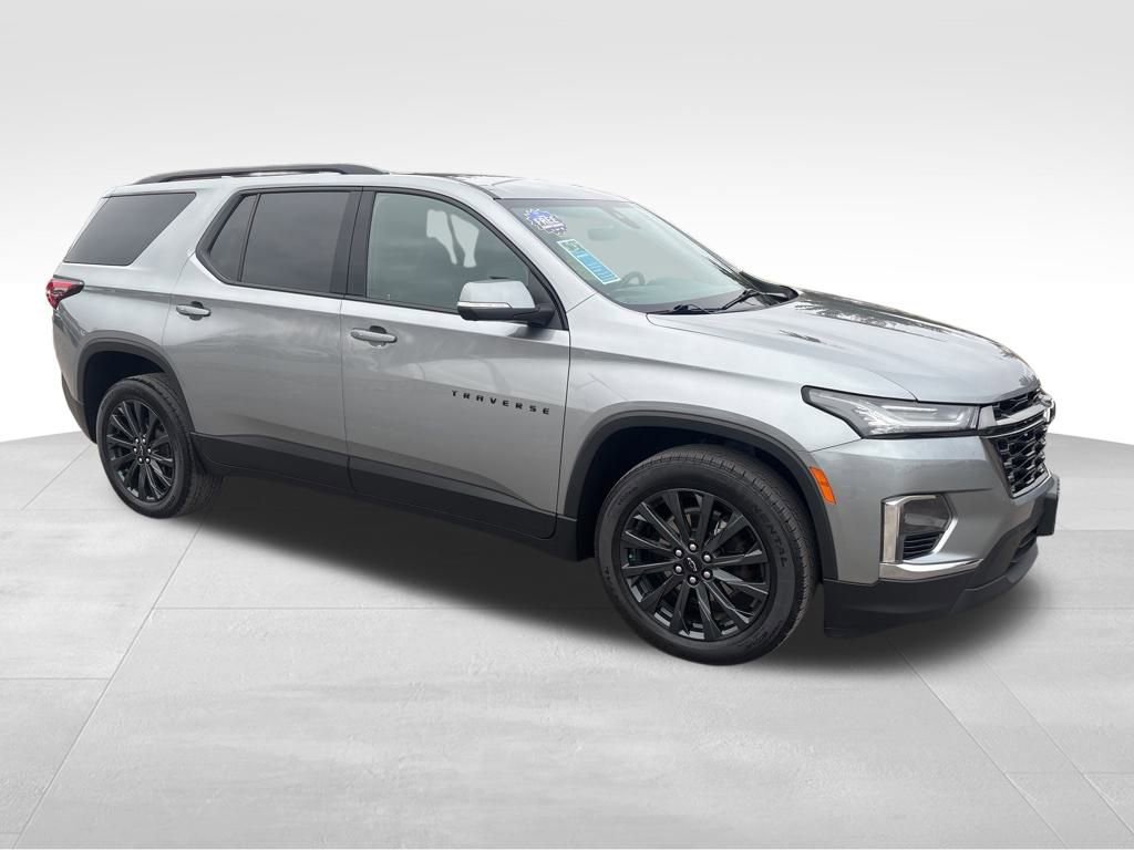 Used 2023 Chevrolet Traverse RS w/ LPO, Floor Liner Package image 9