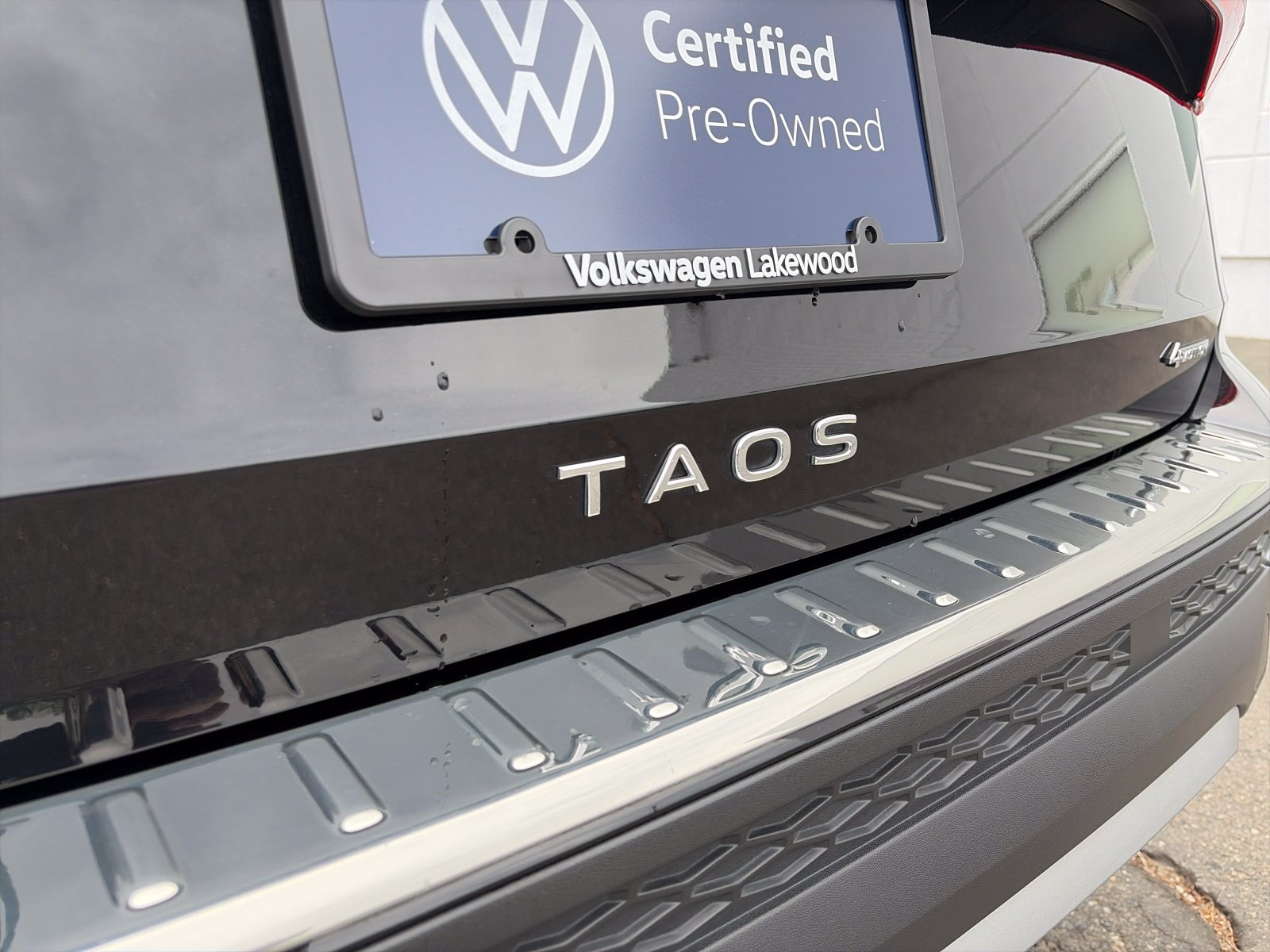 Certified 2024 Volkswagen Taos SE AWD/4WD image 28