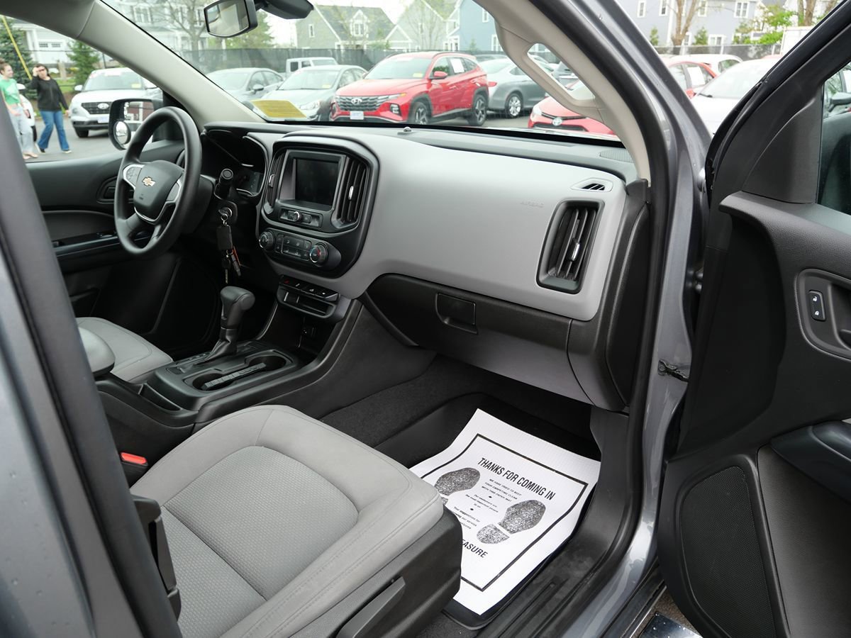 Used 2020 Chevrolet Colorado W/T w/ WT Convenience Package RWD image 21