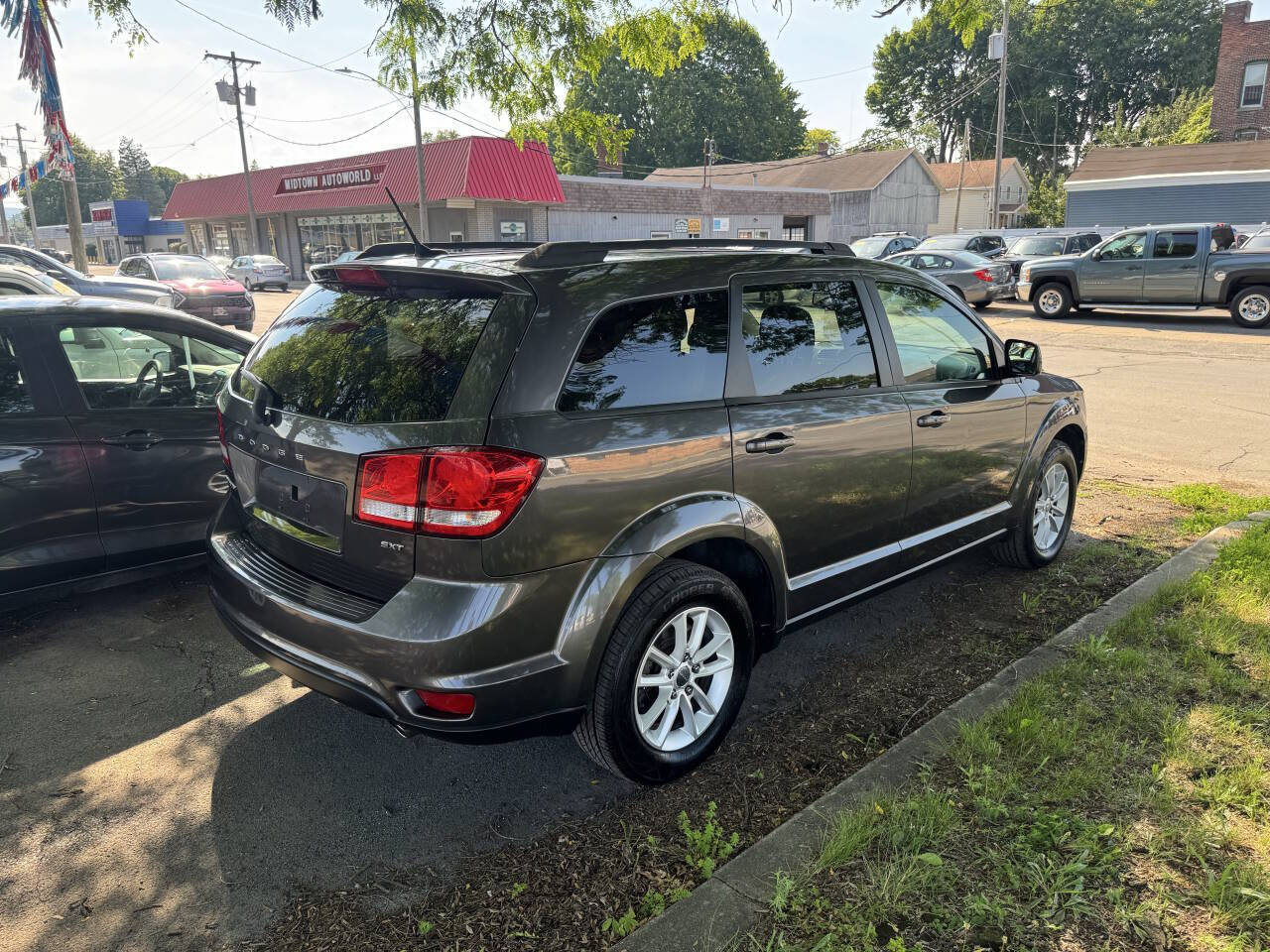 Used 2015 Dodge Journey SXT w/ Flexible Seating Group FWD image 6