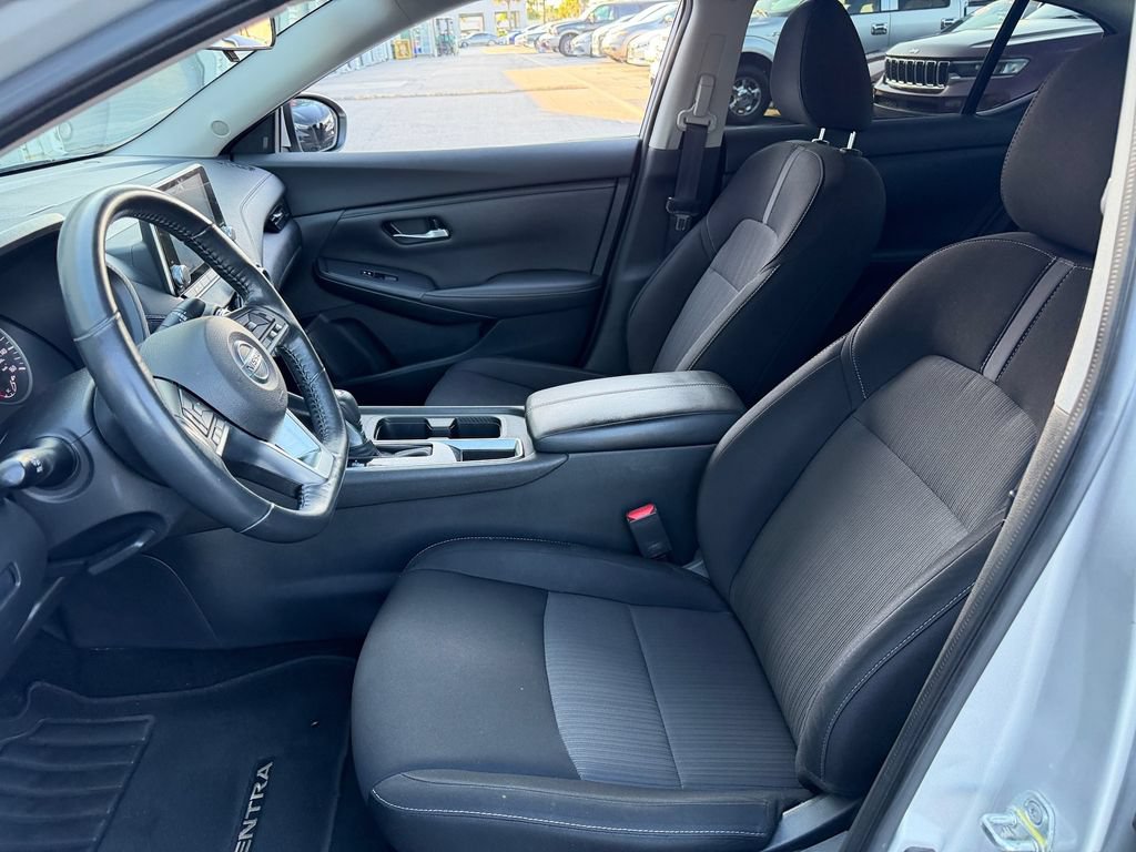 Certified 2021 Nissan Sentra SV FWD image 10