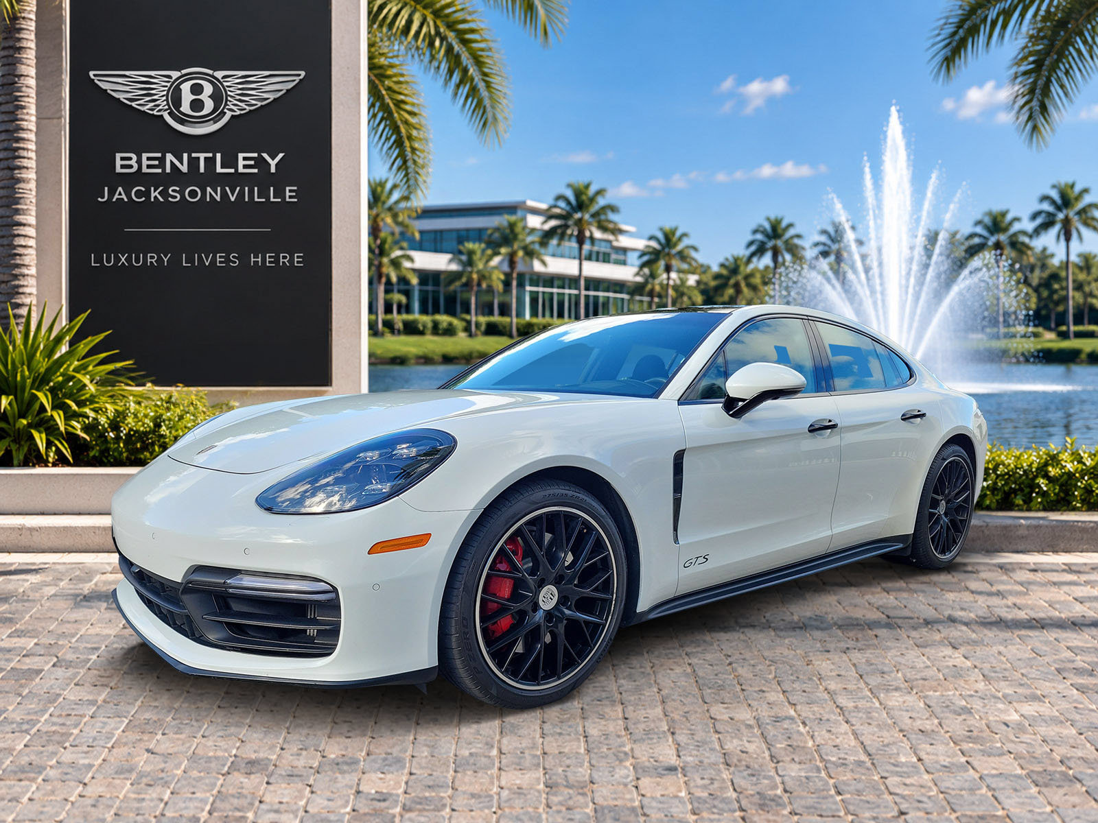 Used 2019 Porsche Panamera GTS AWD/4WD image 5