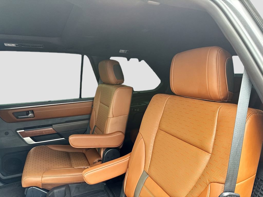 Used 2025 Toyota Sequoia SR5 AWD/4WD image 22