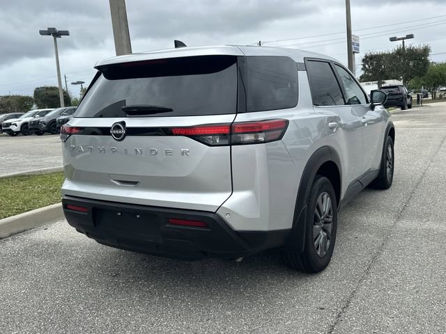 Used 2024 Nissan Pathfinder S image 6