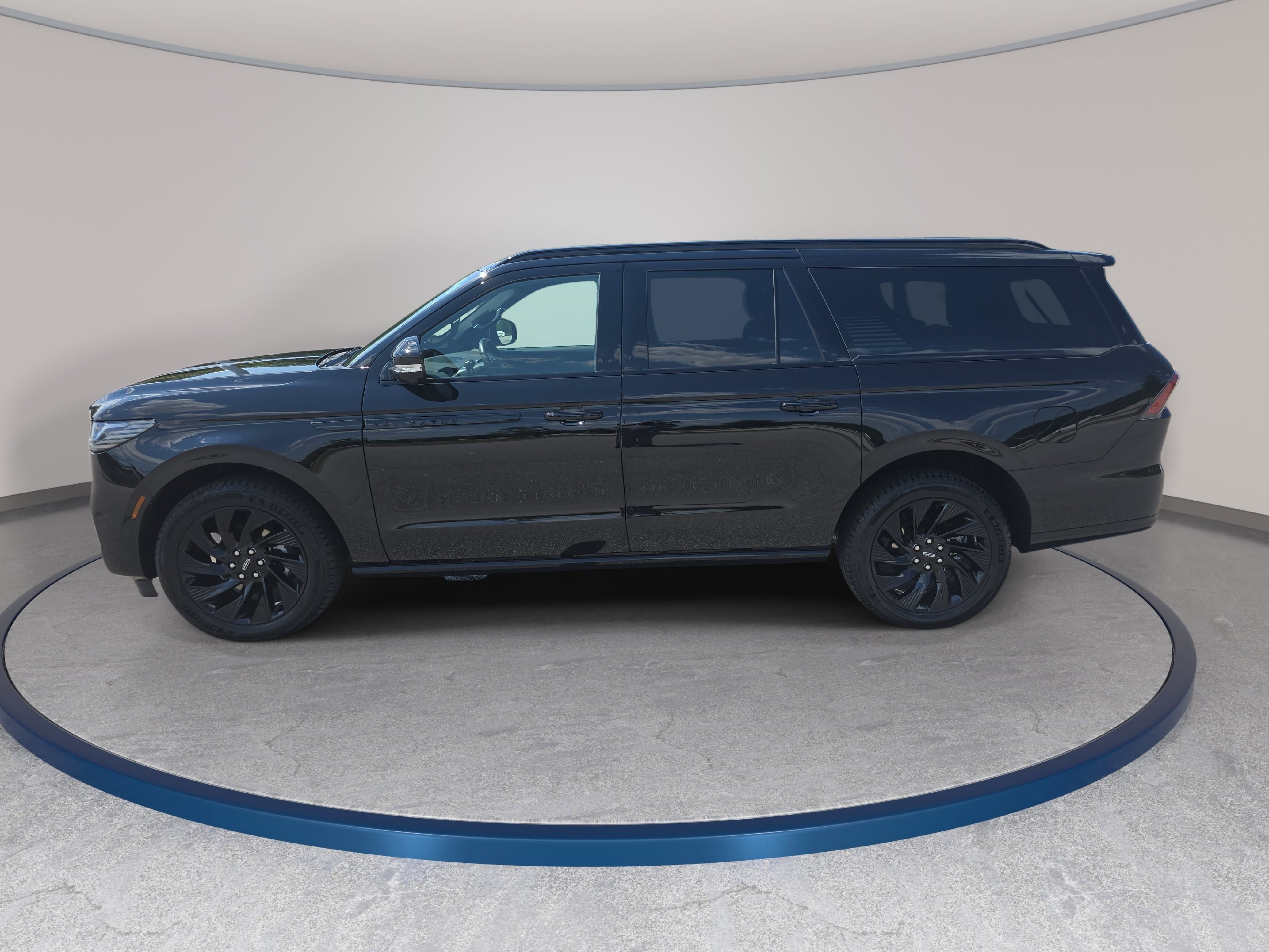 New 2026 Lincoln Navigator L Reserve w/ Jet Appearance Package AWD/4WD image 8