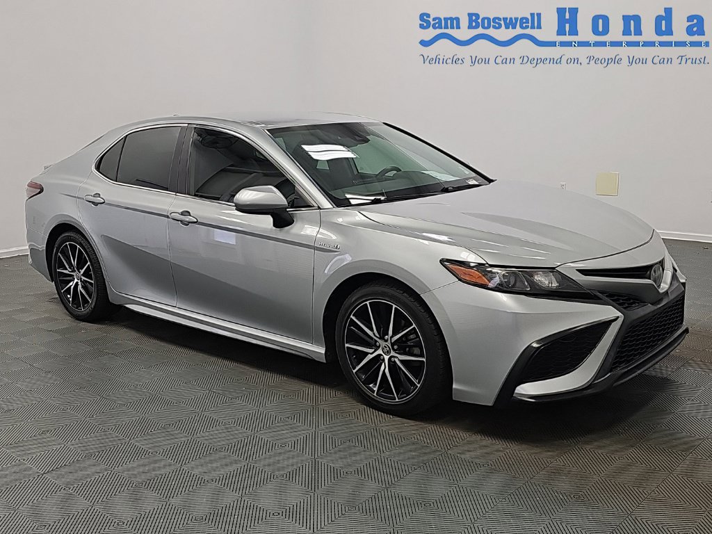 Used 2021 Toyota Camry SE