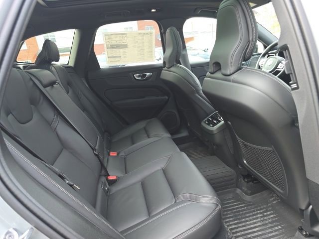 New 2026 Volvo XC60 B5 Ultra w/ Climate Package image 16