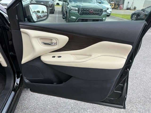Used 2020 Nissan Murano Platinum w/ Cargo Package FWD image 19