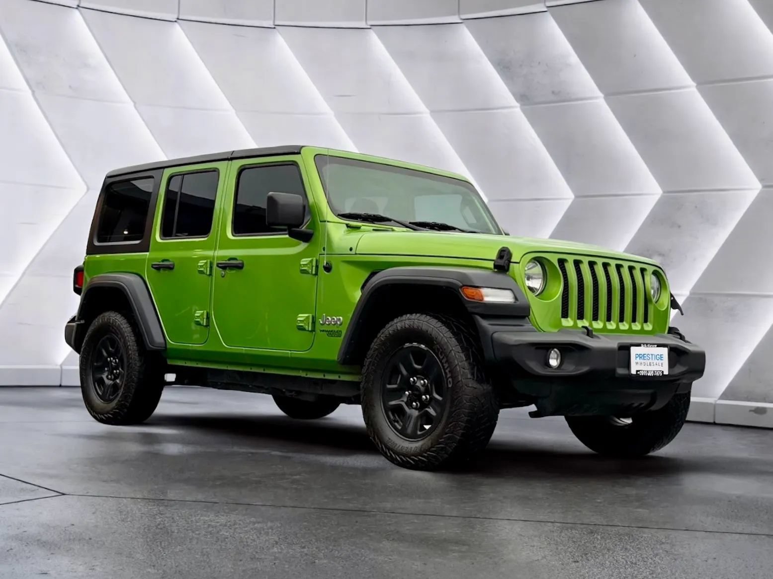Used 2018 Jeep Wrangler Unlimited Sport AWD/4WD image 3