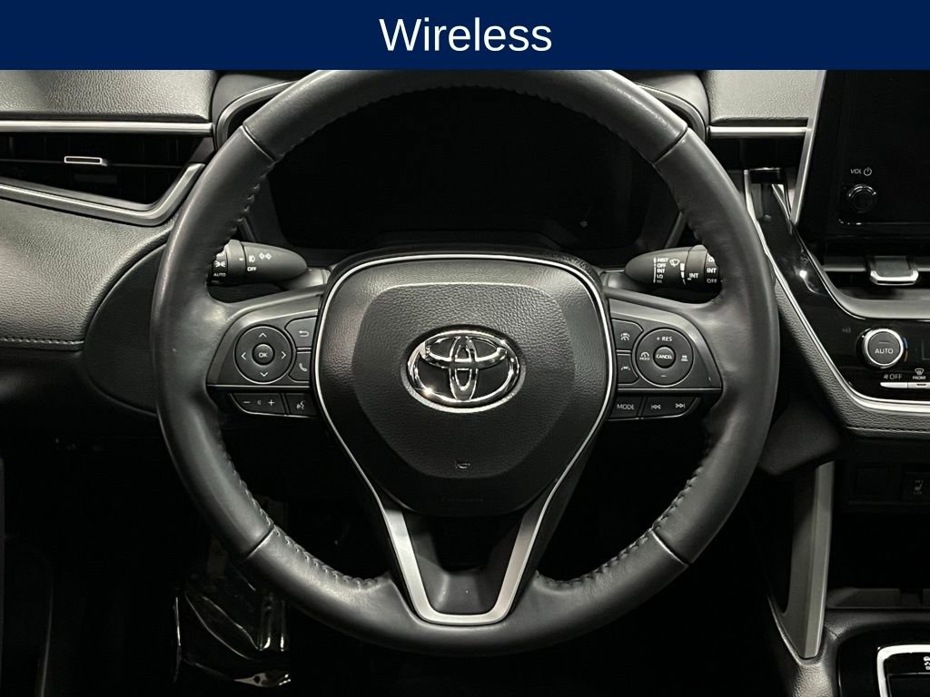 Used 2024 Toyota Corolla Cross XLE w/ Convenience Package image 8