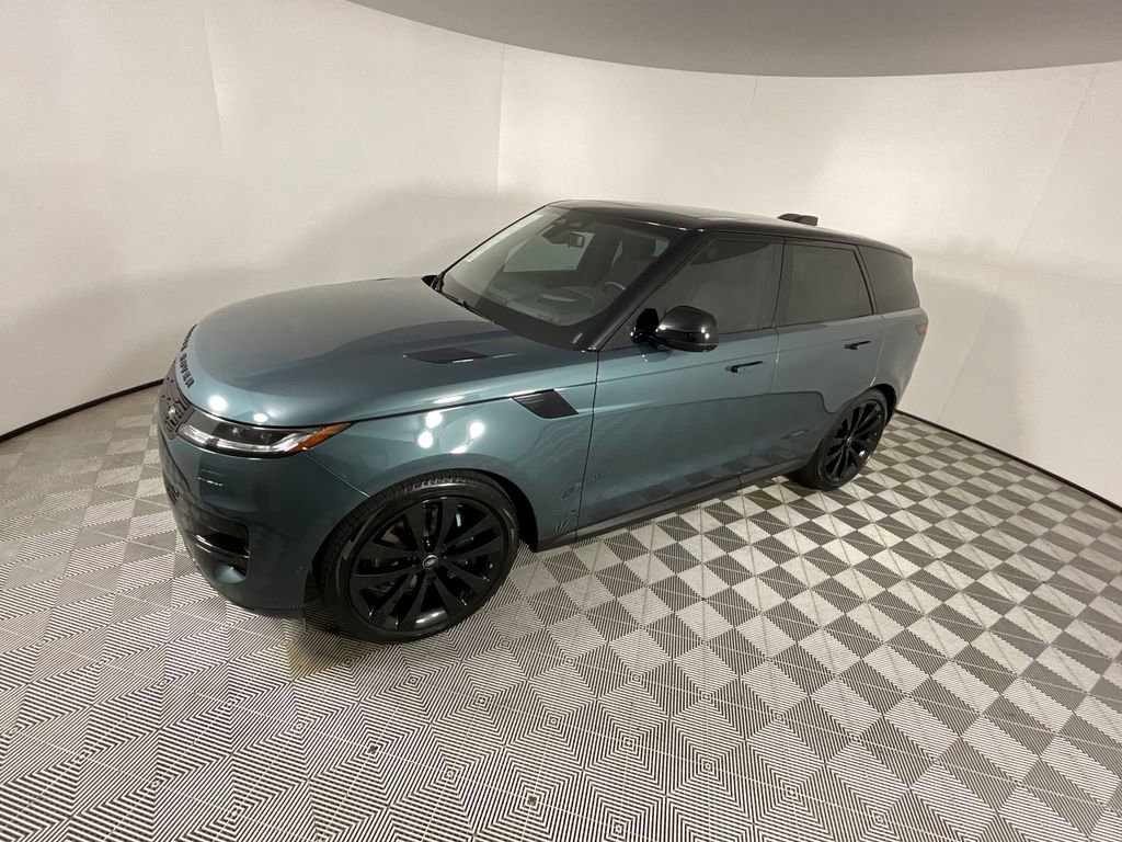 Used 2024 Land Rover Range Rover Sport SE AWD/4WD image 9