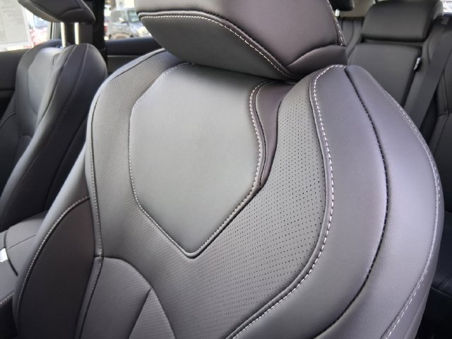 New 2027 INFINITI QX60 Luxe w/ Cargo Package FWD image 16