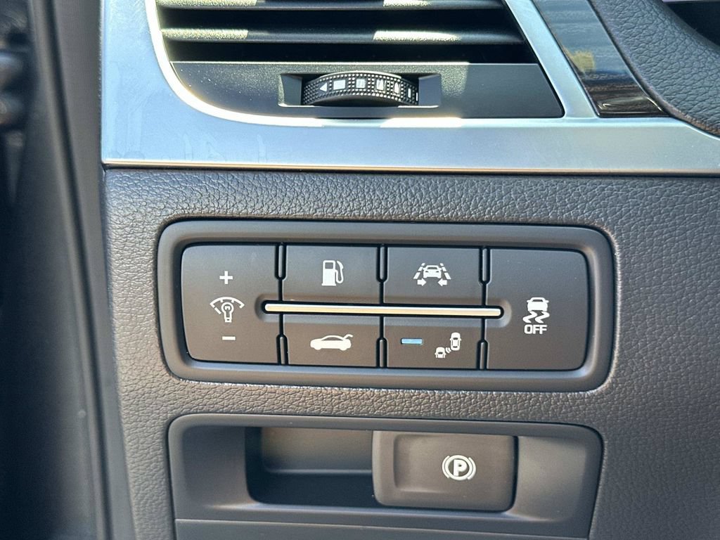 Used 2019 Genesis G80 3.8 AWD/4WD image 19