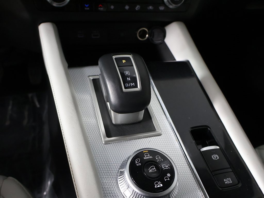 Used 2023 Mitsubishi Outlander SEL image 51