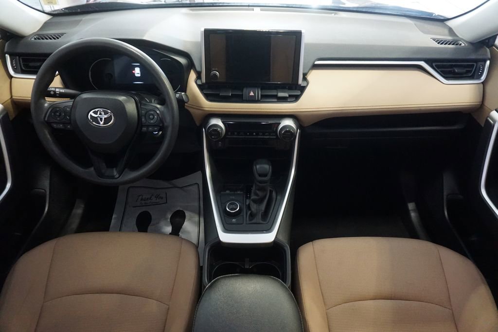Certified 2025 Toyota RAV4 LE AWD/4WD image 25