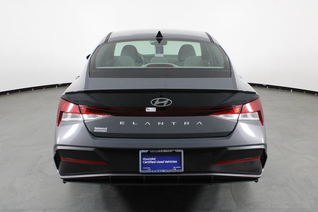 Used 2026 Hyundai Elantra Sport FWD image 11